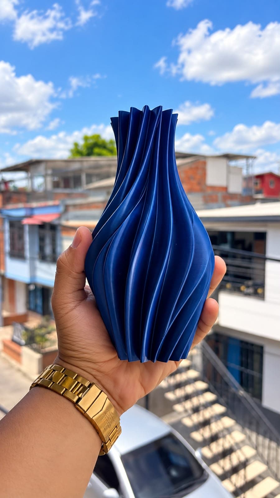 Florero espiral azul